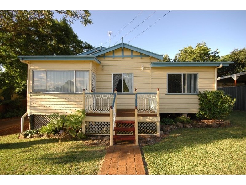 7 Belgium Street, South Toowoomba QLD 4350
