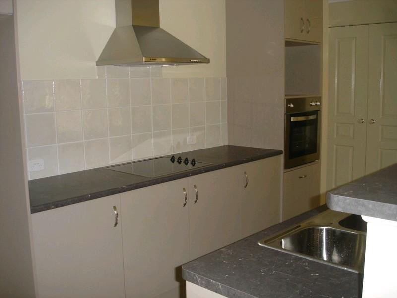 27 Willowburn Drive, Rockville QLD 4350