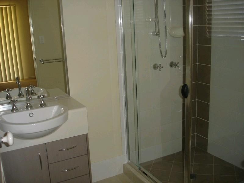 27 Willowburn Drive, Rockville QLD 4350