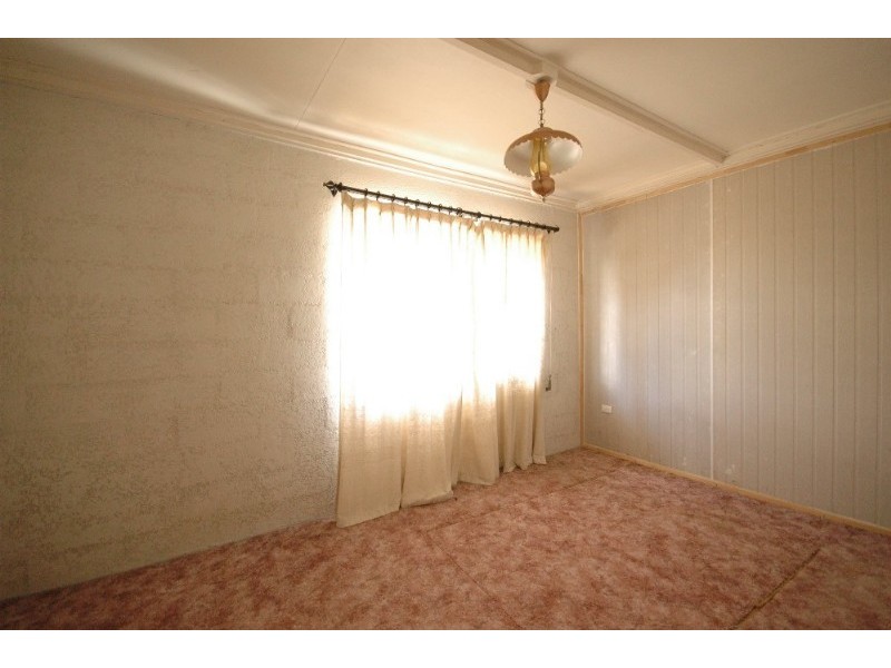 6/203 Campbell Street, Newtown QLD 4350