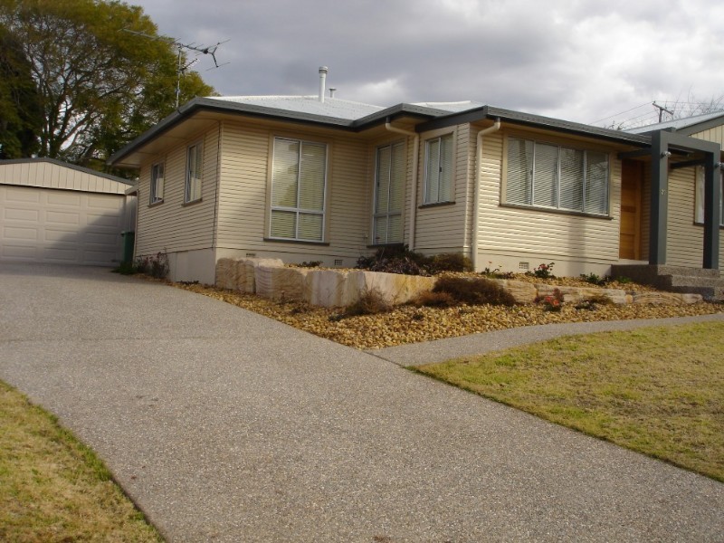 20 Cossart Street, Centenary Heights QLD 4350