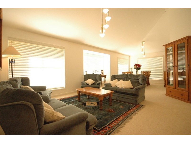 12 Fletcher Street, East Toowoomba QLD 4350