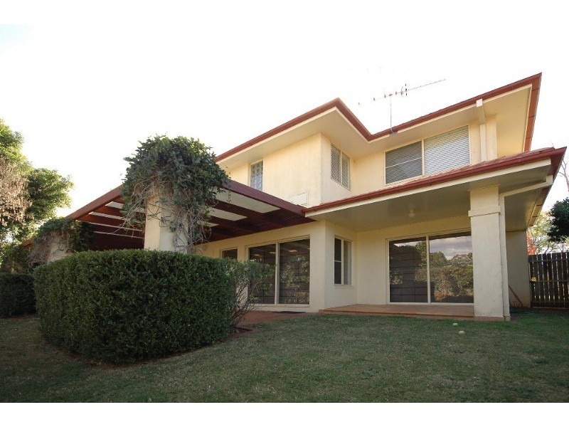 12 Fletcher Street, East Toowoomba QLD 4350