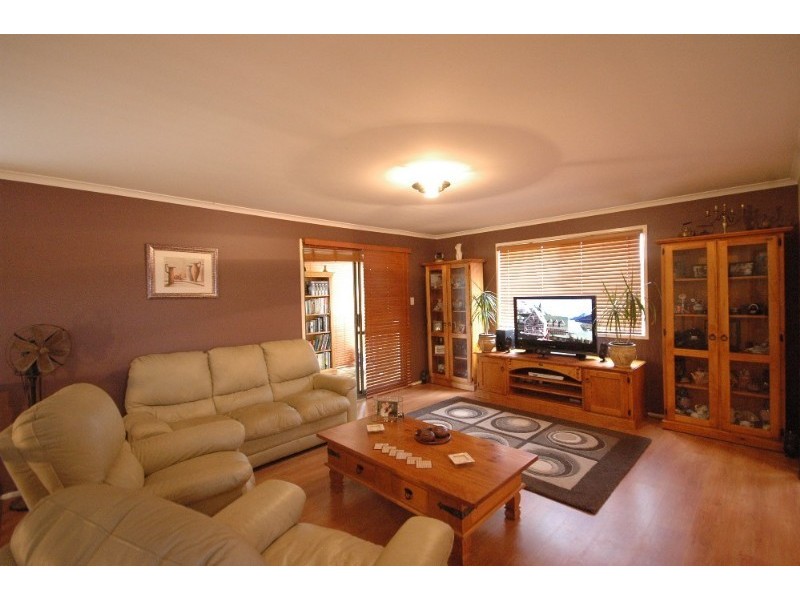 20 Orchid Street, Centenary Heights QLD 4350