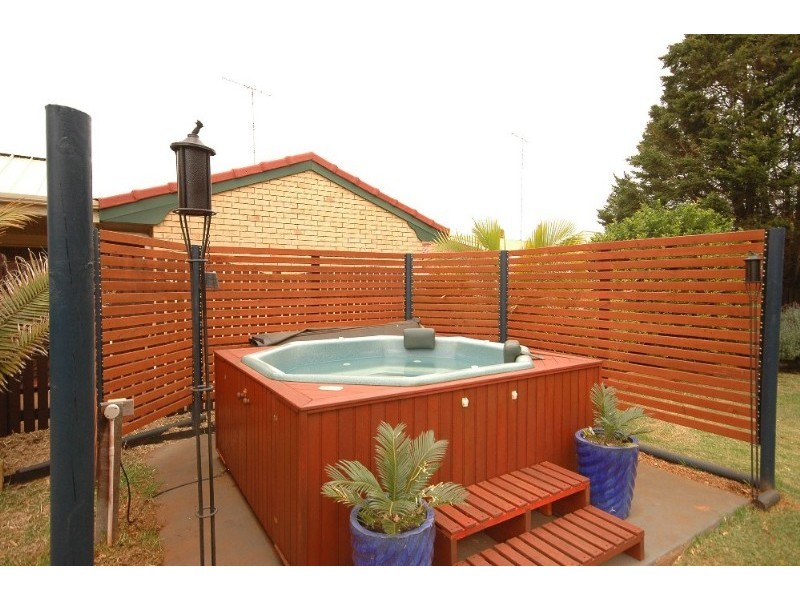 20 Orchid Street, Centenary Heights QLD 4350