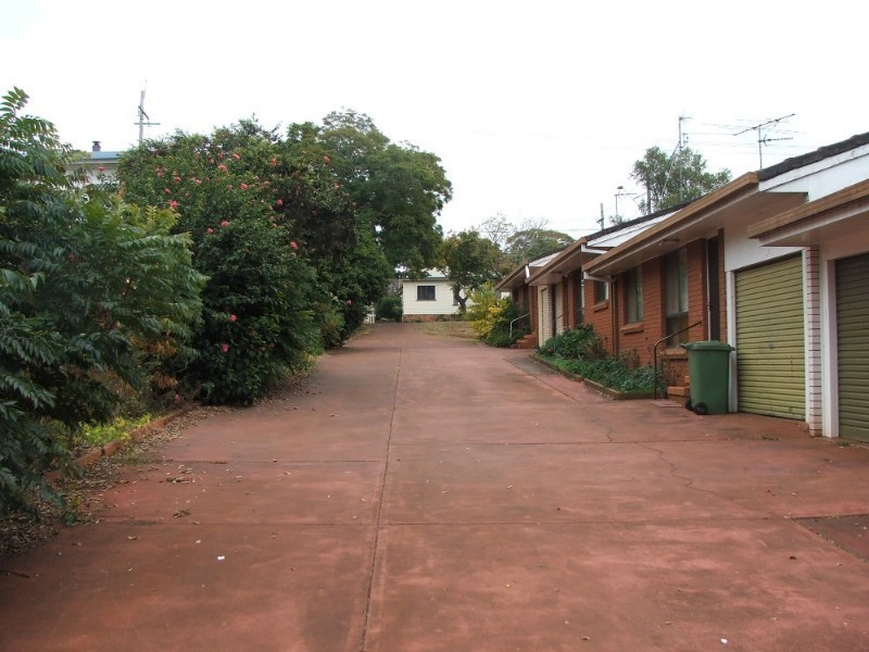 1/210A West Street, South Toowoomba QLD 4350