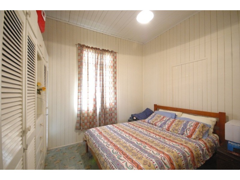 10 Rob Street, Newtown QLD 4350