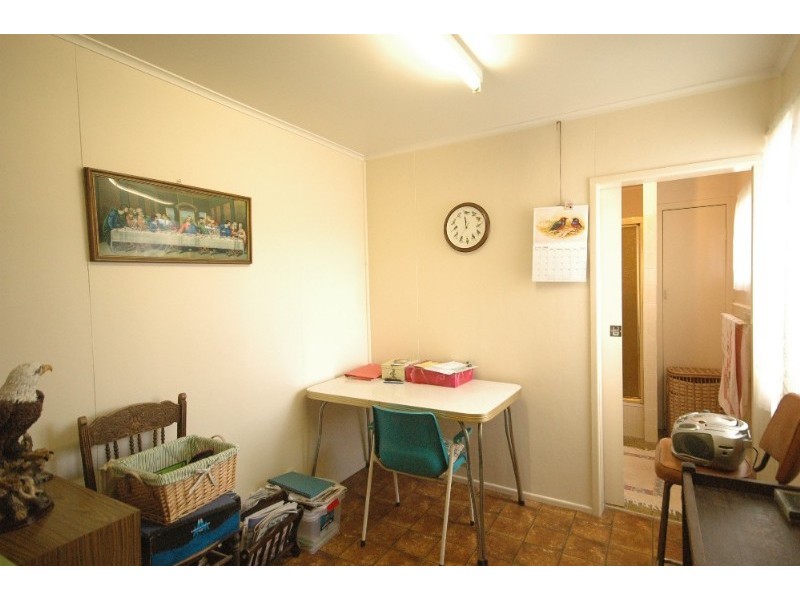 10 Rob Street, Newtown QLD 4350