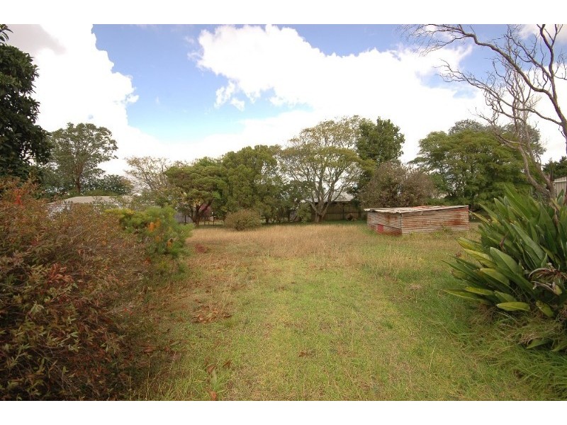 10 Rob Street, Newtown QLD 4350