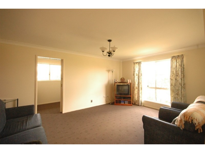 8 Andrews Court, Hodgson Vale QLD 4352