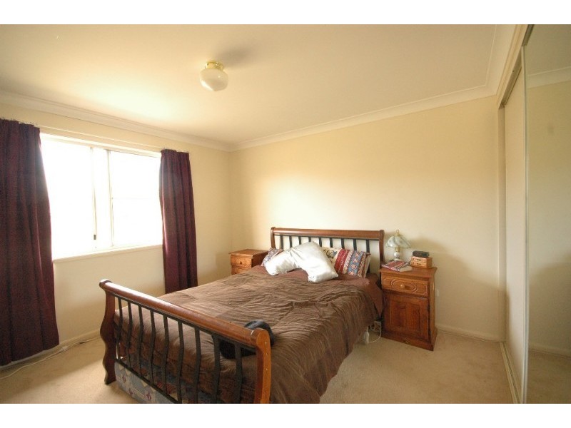 8 Andrews Court, Hodgson Vale QLD 4352