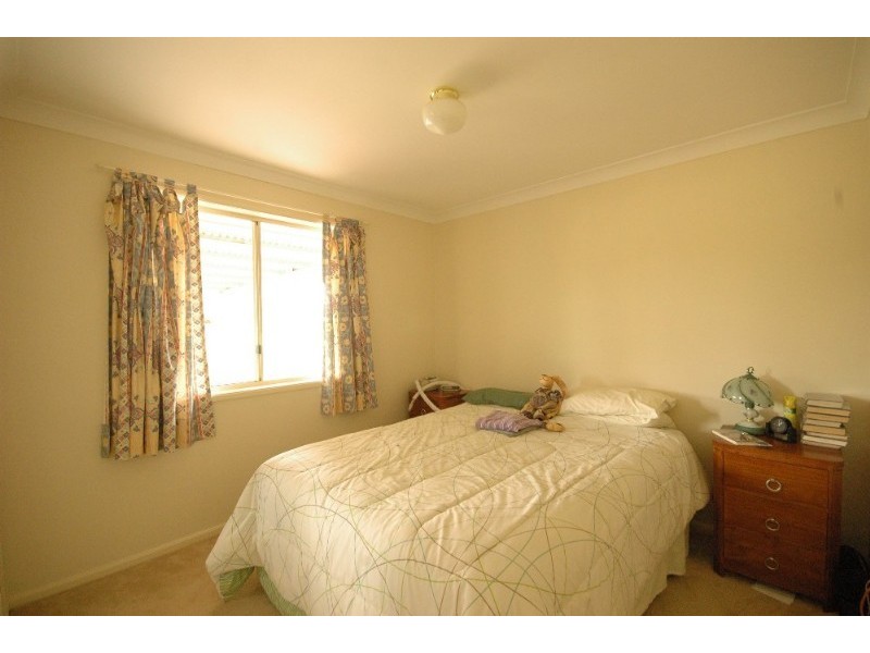 8 Andrews Court, Hodgson Vale QLD 4352