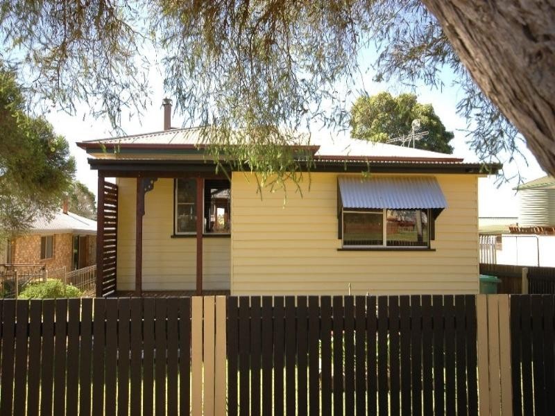 19 Victory Street, Newtown QLD 4350