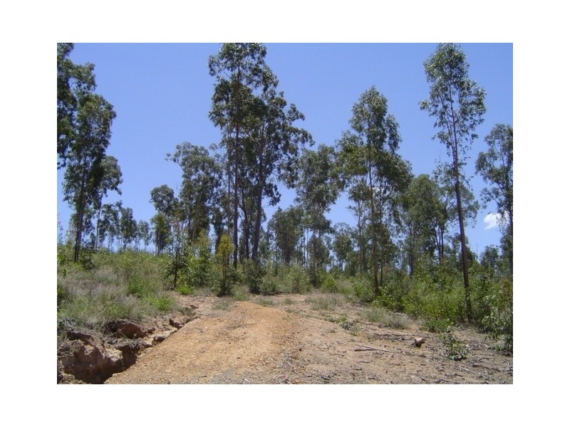 25 Dobel Drive, Upper Lockyer QLD 4352