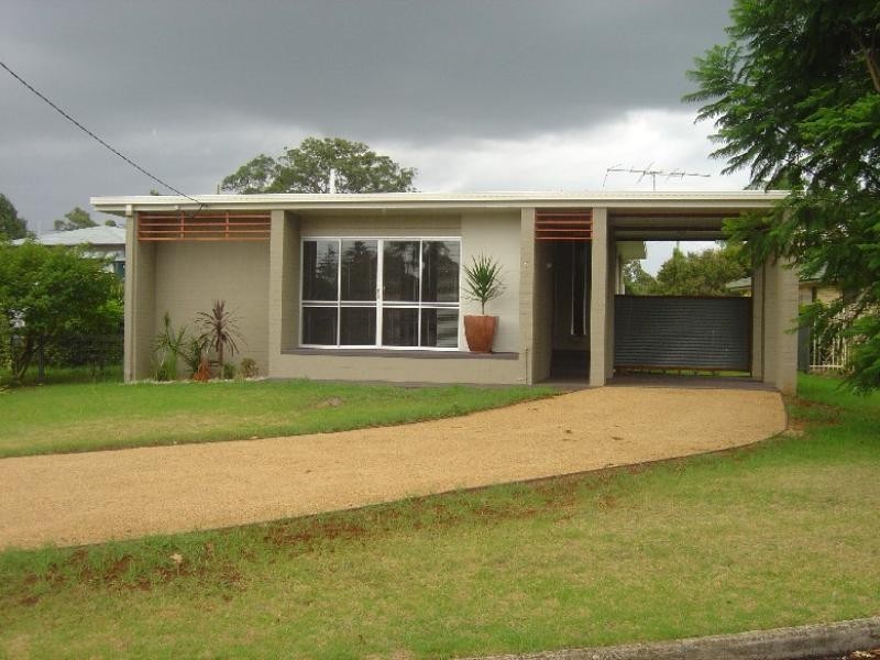 5 Garvey Street, Mount Lofty QLD 4350