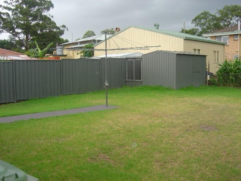 5 Garvey Street, Mount Lofty QLD 4350