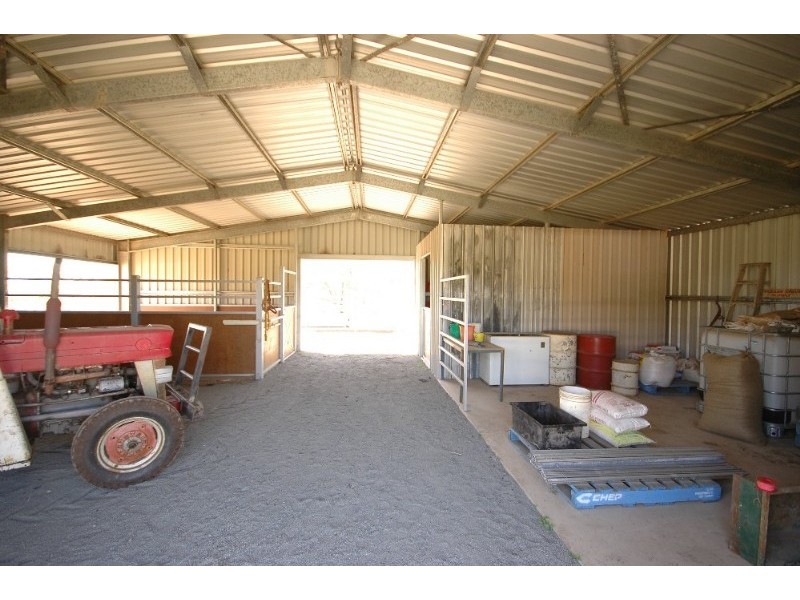 331 Hell Hole Creek Road, Preston QLD 4352