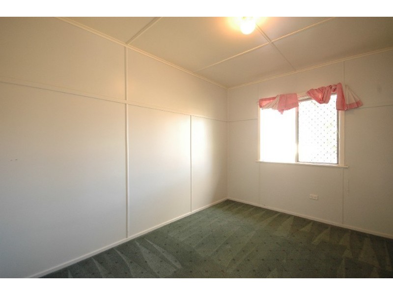 203 Alderley Street, Centenary Heights QLD 4350