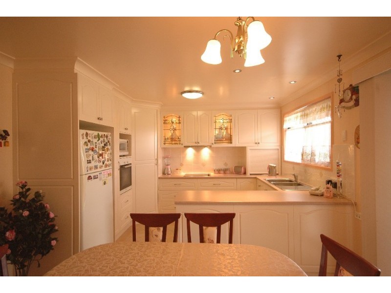 18 Jason Street, Wilsonton QLD 4350