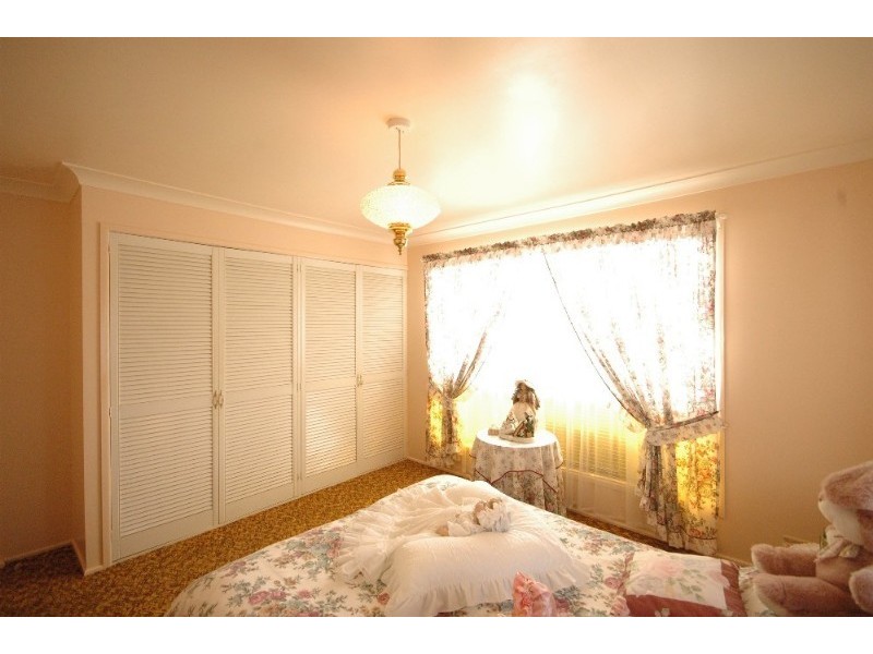 18 Jason Street, Wilsonton QLD 4350