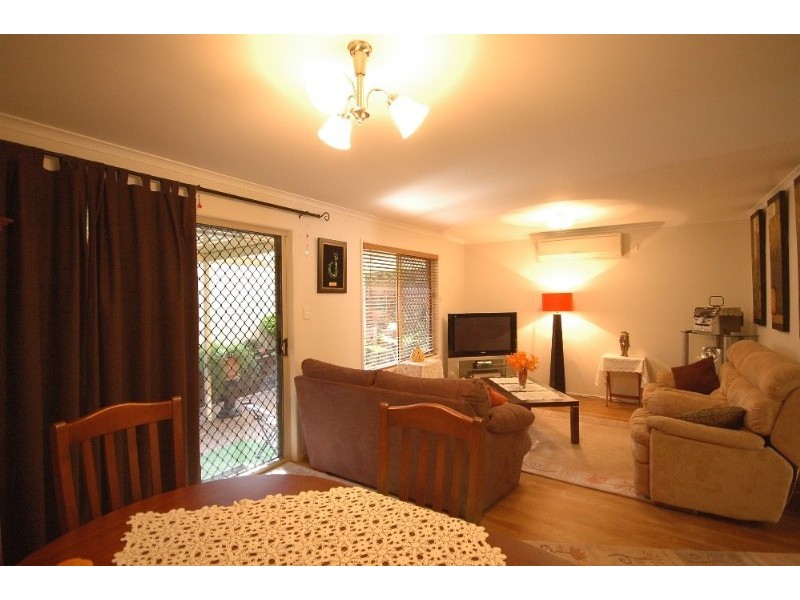 2/2 John Street, East Toowoomba QLD 4350
