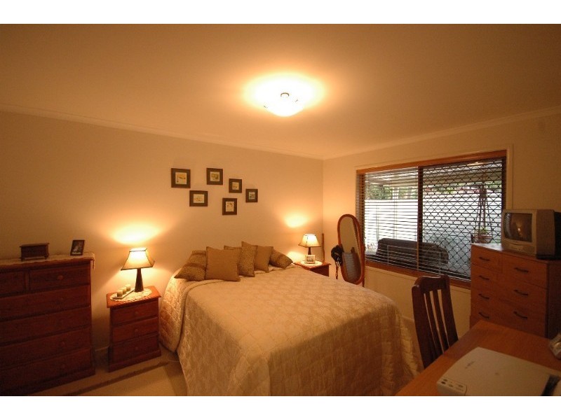2/2 John Street, East Toowoomba QLD 4350