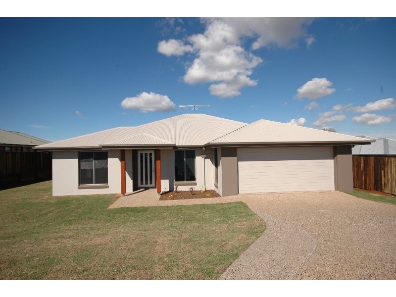 3 Krefter Crescent, Highfields QLD 4352