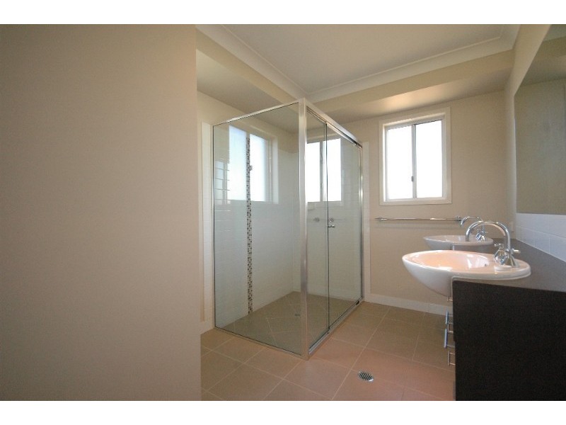 3 Krefter Crescent, Highfields QLD 4352