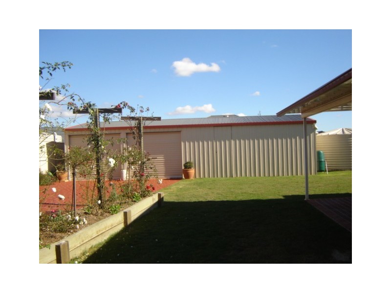 5 Nioka Drive, Highfields QLD 4352
