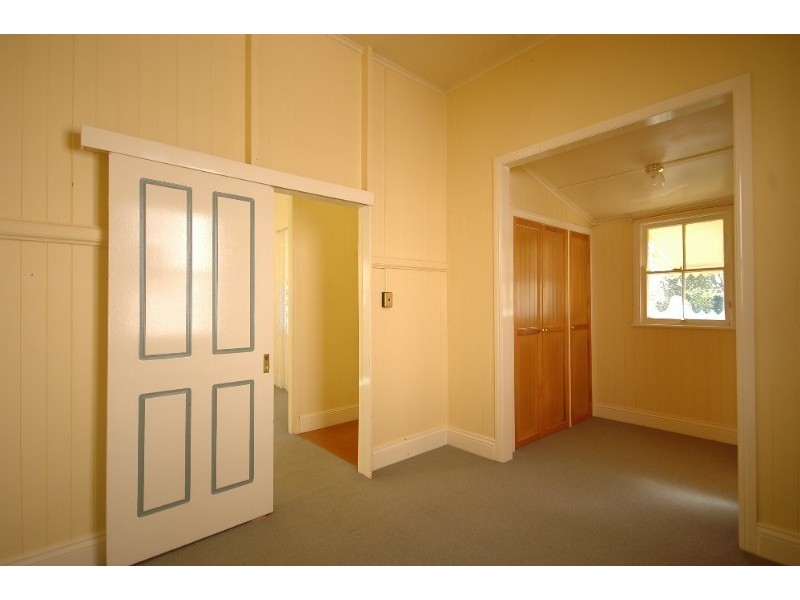 18 Lilley Street, East Toowoomba QLD 4350
