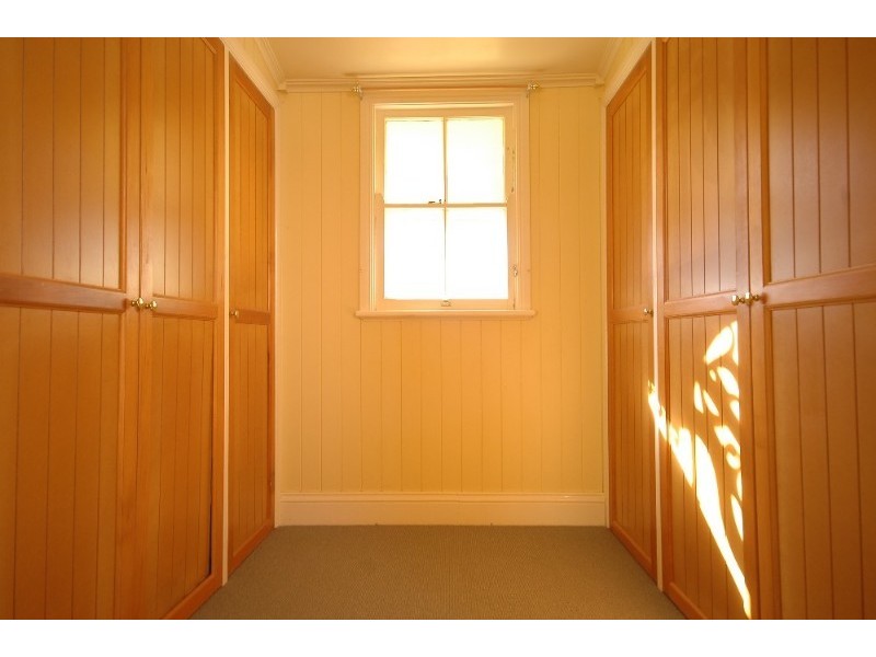 18 Lilley Street, East Toowoomba QLD 4350