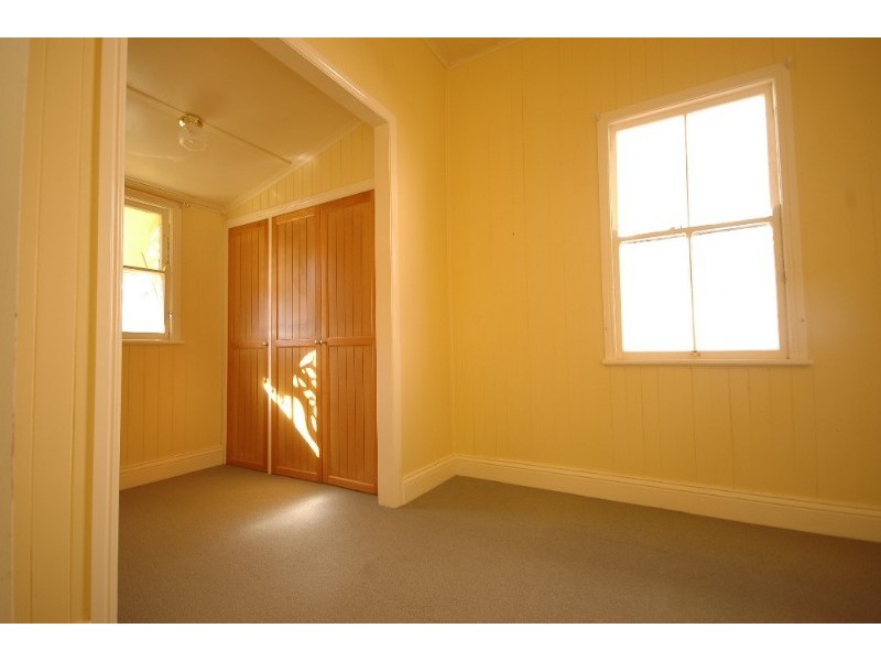 18 Lilley Street, East Toowoomba QLD 4350
