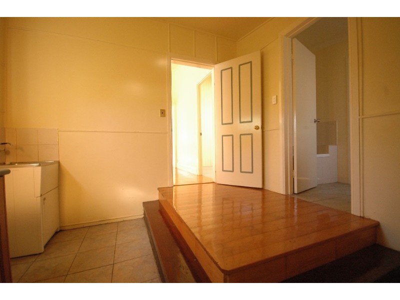 18 Lilley Street, East Toowoomba QLD 4350
