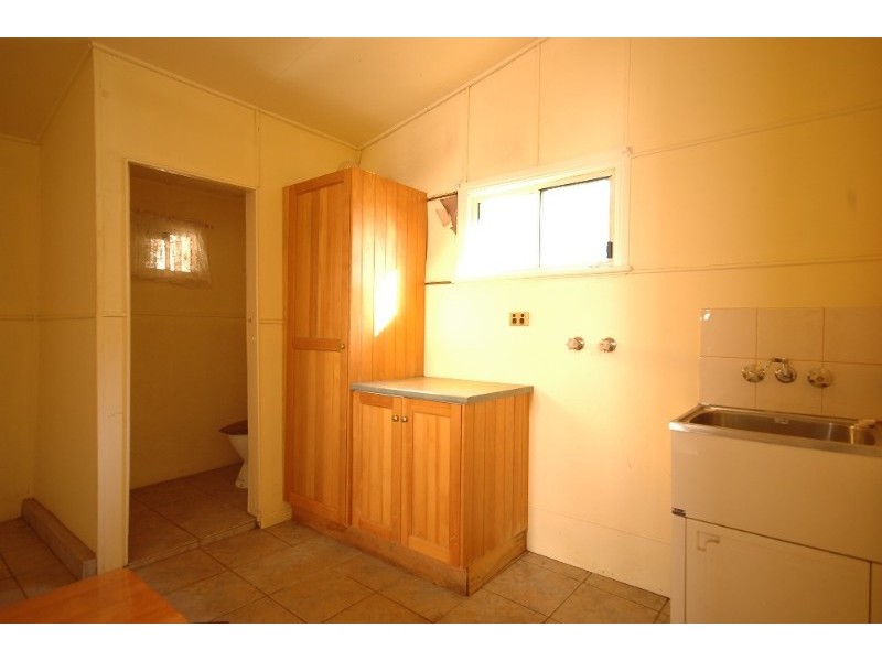 18 Lilley Street, East Toowoomba QLD 4350