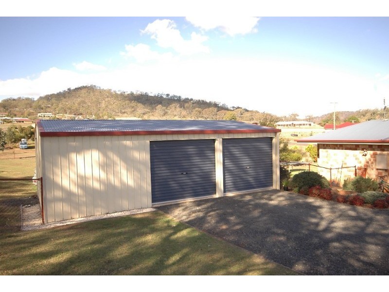 11 Carys Road, Glenvale QLD 4350