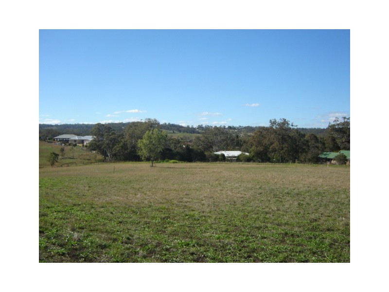 24 Carmelina Court, Hodgson Vale QLD 4352