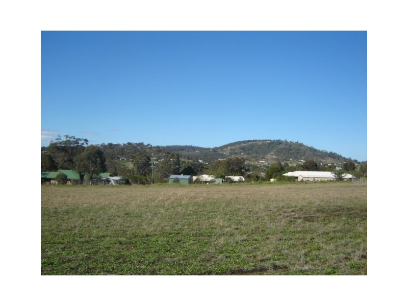 24 Carmelina Court, Hodgson Vale QLD 4352