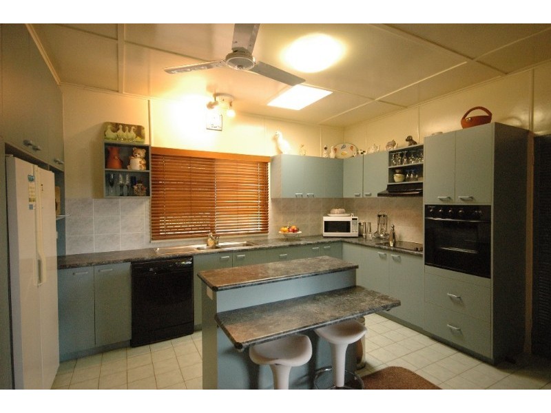 304 Bridge Street, Newtown QLD 4350