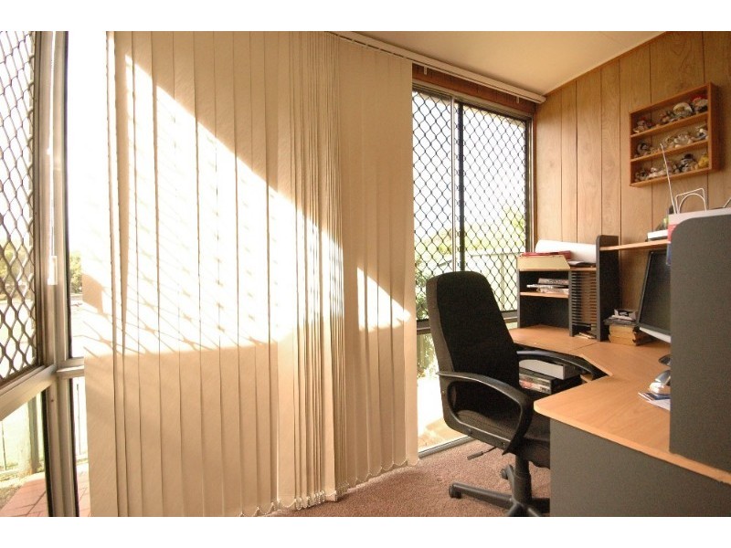 304 Bridge Street, Newtown QLD 4350