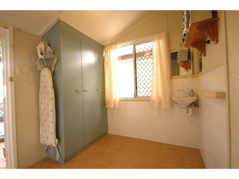 304 Bridge Street, Newtown QLD 4350