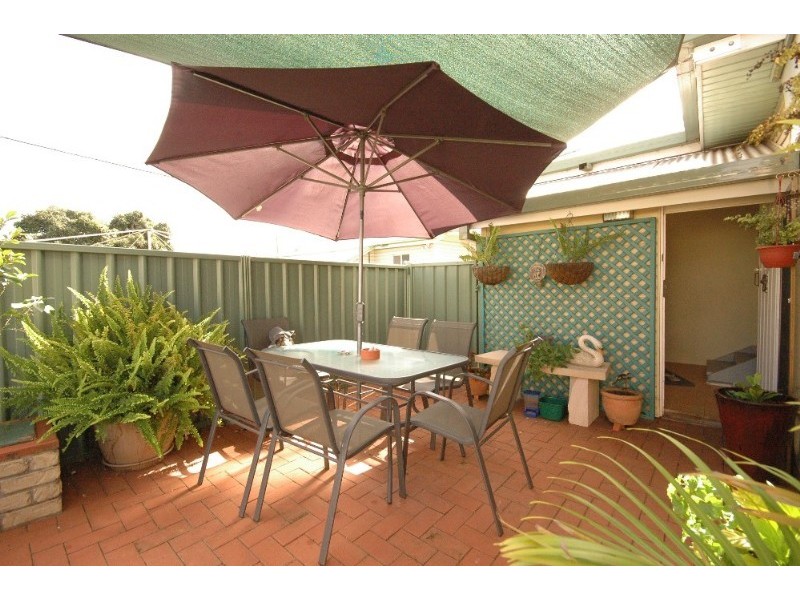 304 Bridge Street, Newtown QLD 4350