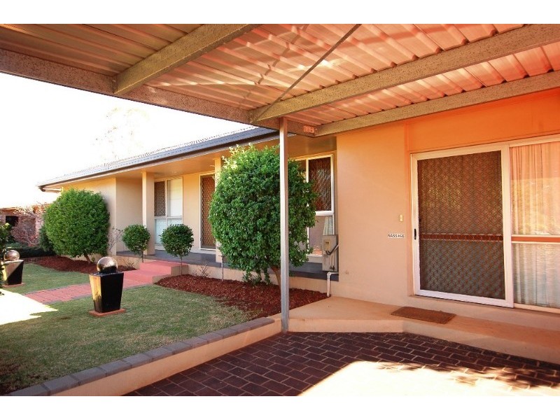 269 Mackenzie Street, Centenary Heights QLD 4350