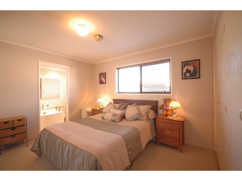 269 Mackenzie Street, Centenary Heights QLD 4350