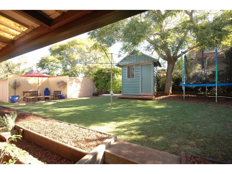 269 Mackenzie Street, Centenary Heights QLD 4350