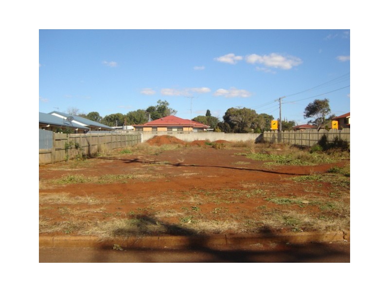 84 Weetwood Street, Newtown QLD 4350