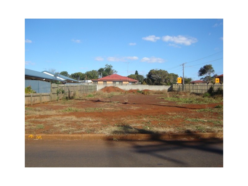 84 Weetwood Street, Newtown QLD 4350