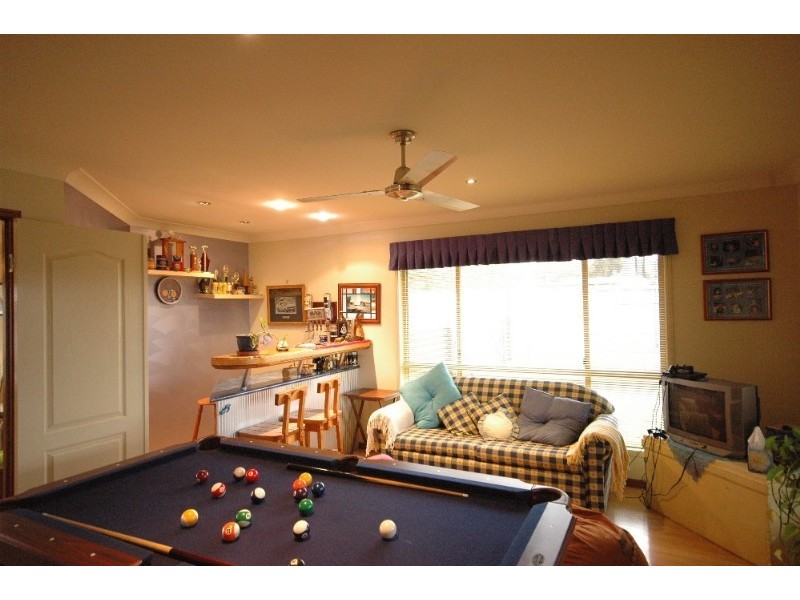 9 Jacaranda Court, Westbrook QLD 4350