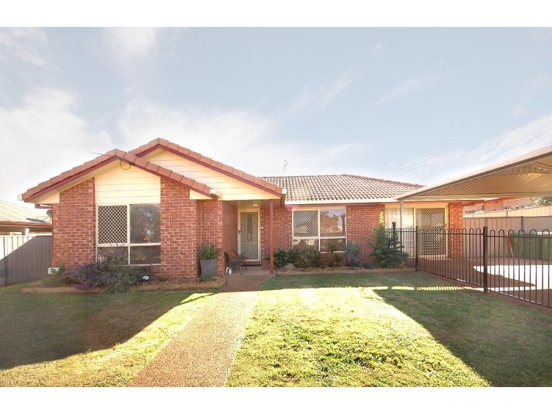 101 Hursley Road, Glenvale QLD 4350