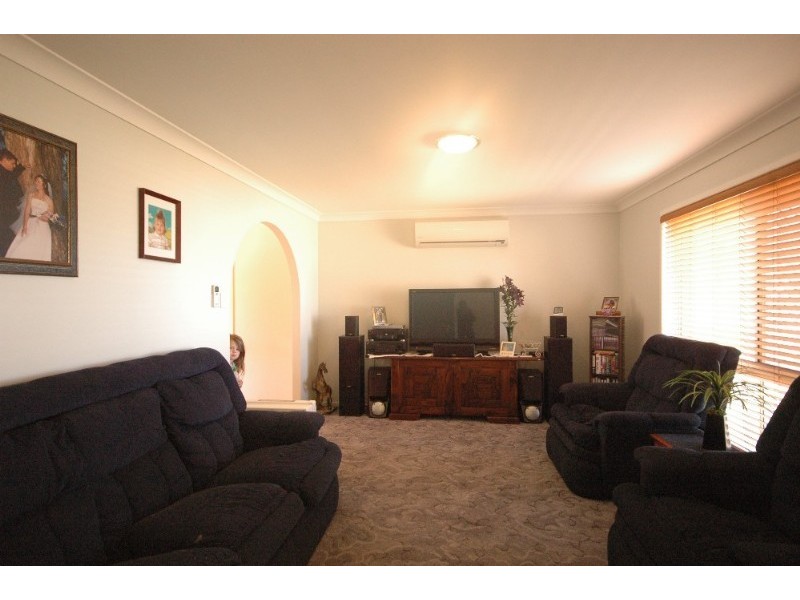 101 Hursley Road, Glenvale QLD 4350