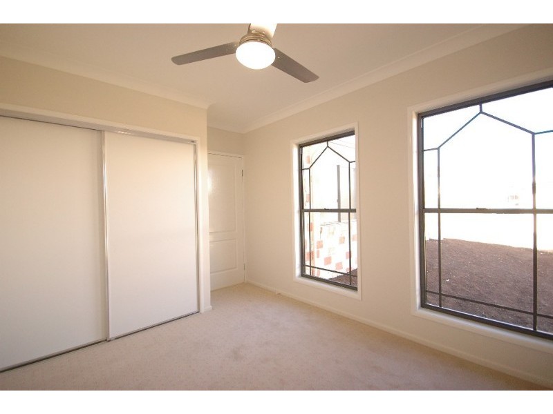 9 Woodville Court, Wyreema QLD 4352